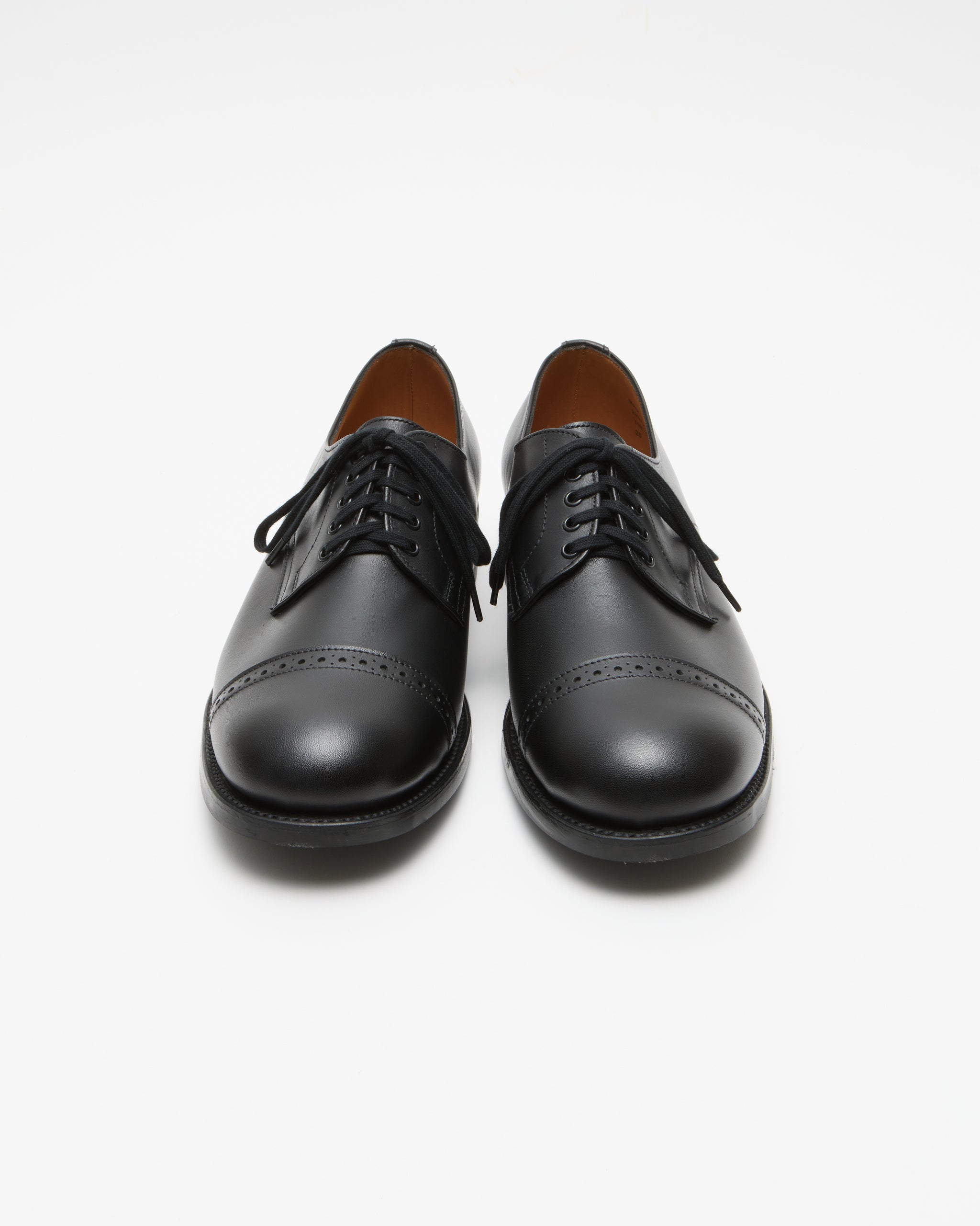 SANDERS shoe last designed by 