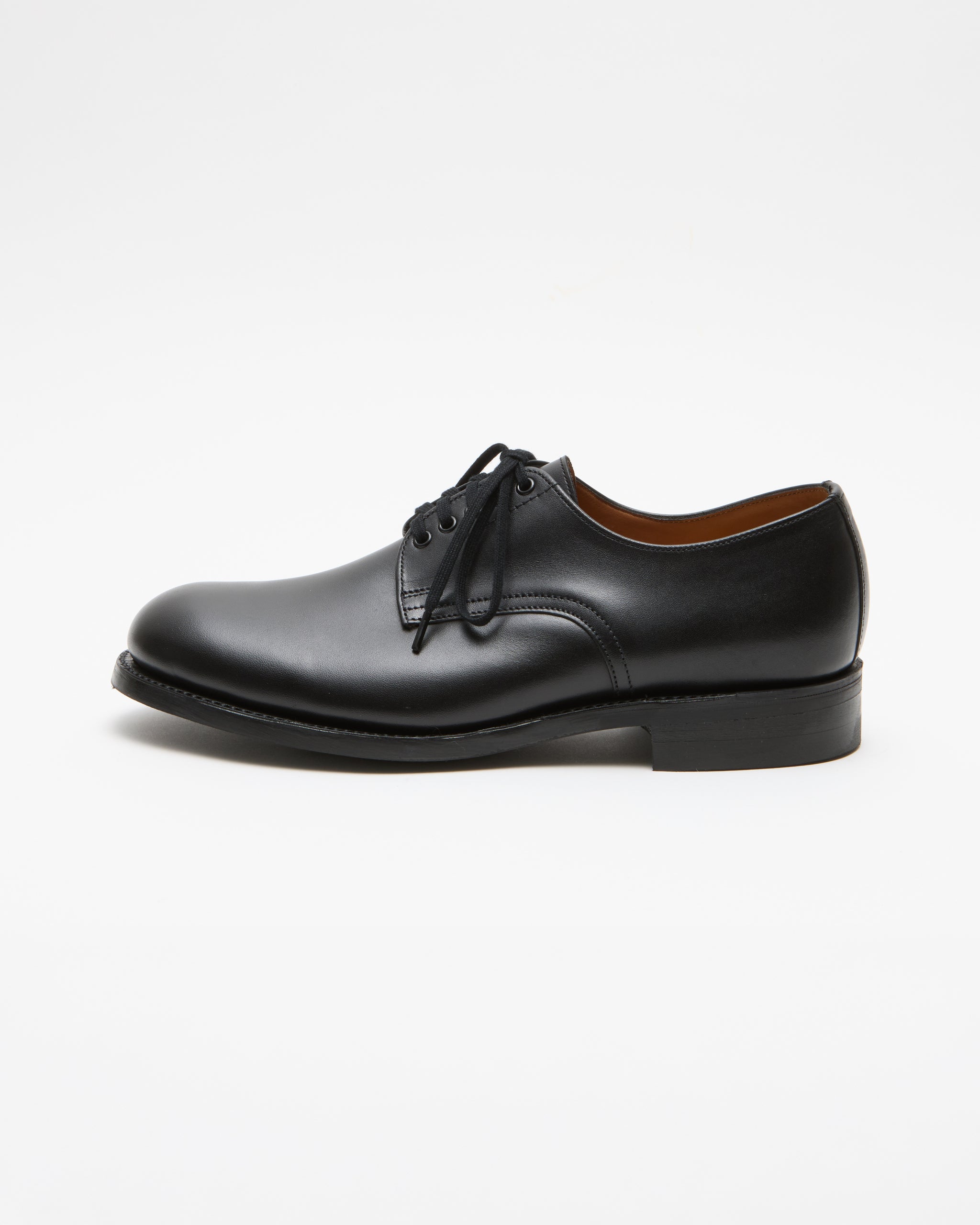 SANDERS shoe last designed by 