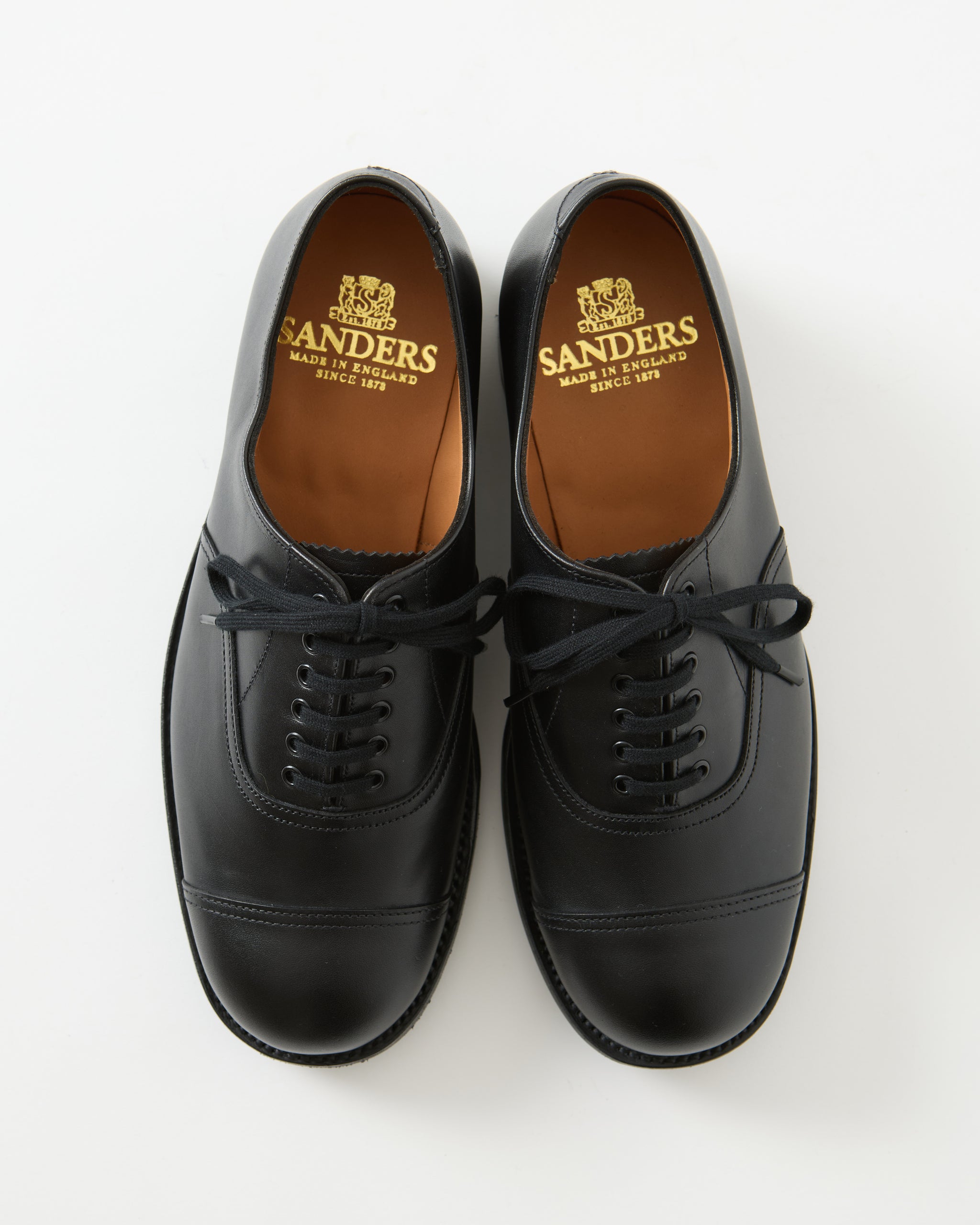 2996B SANDERS shoe last designed by 